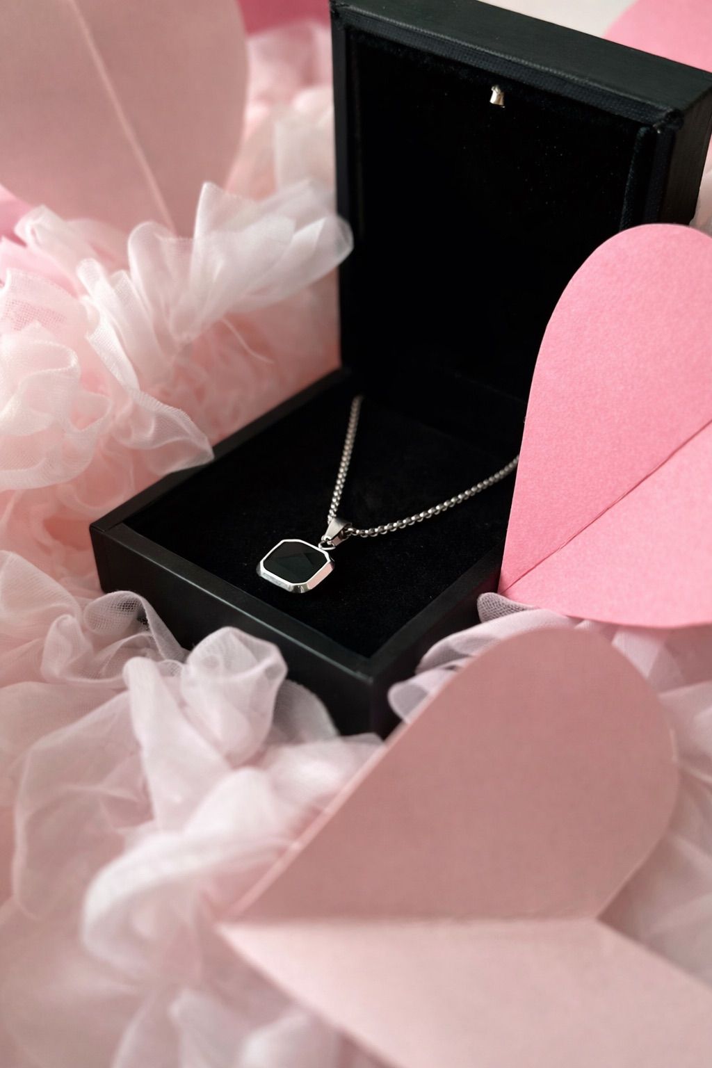 Personalizowany łańcuszek z wisiorkiem NFC TAGGY