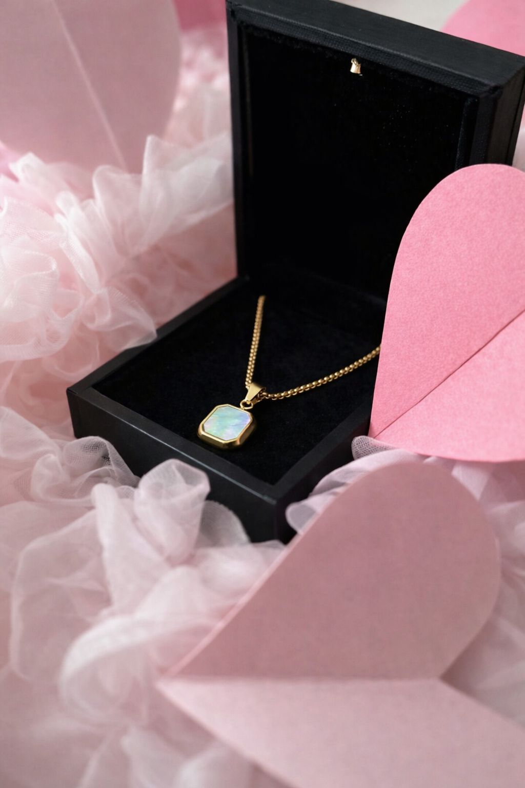 Personalizowany łańcuszek z wisiorkiem NFC TAGGY